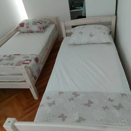 Spacious Budget Apartment *